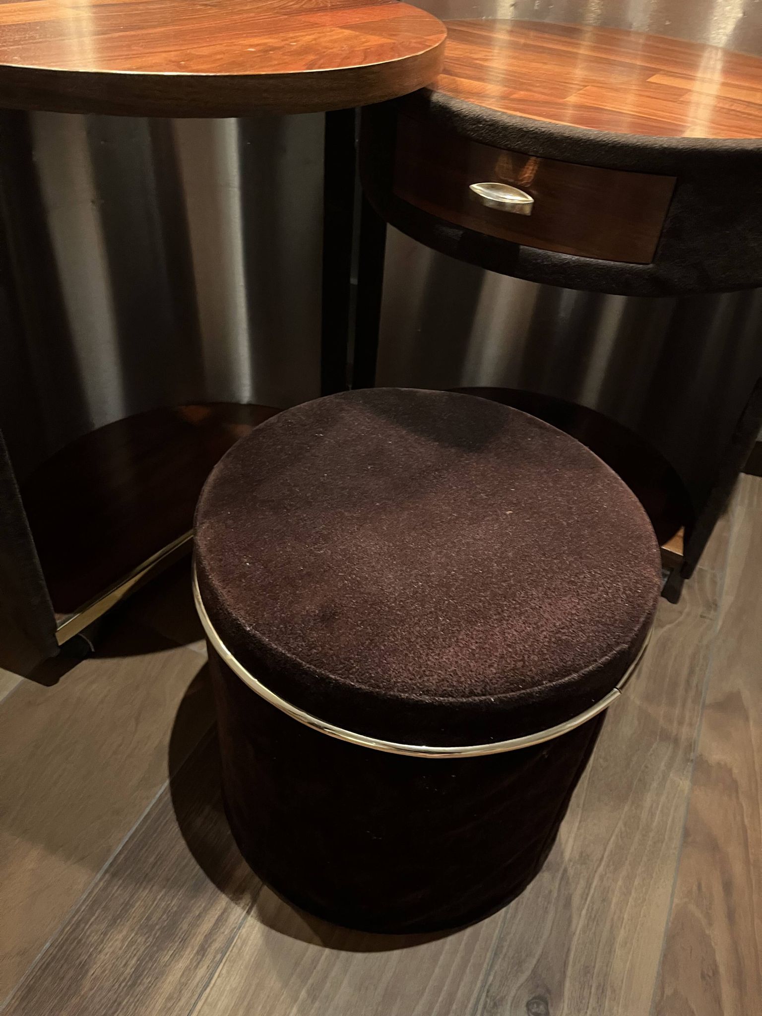Vintage hairdresser in brown and gold velvet