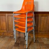 Chaises en plastique