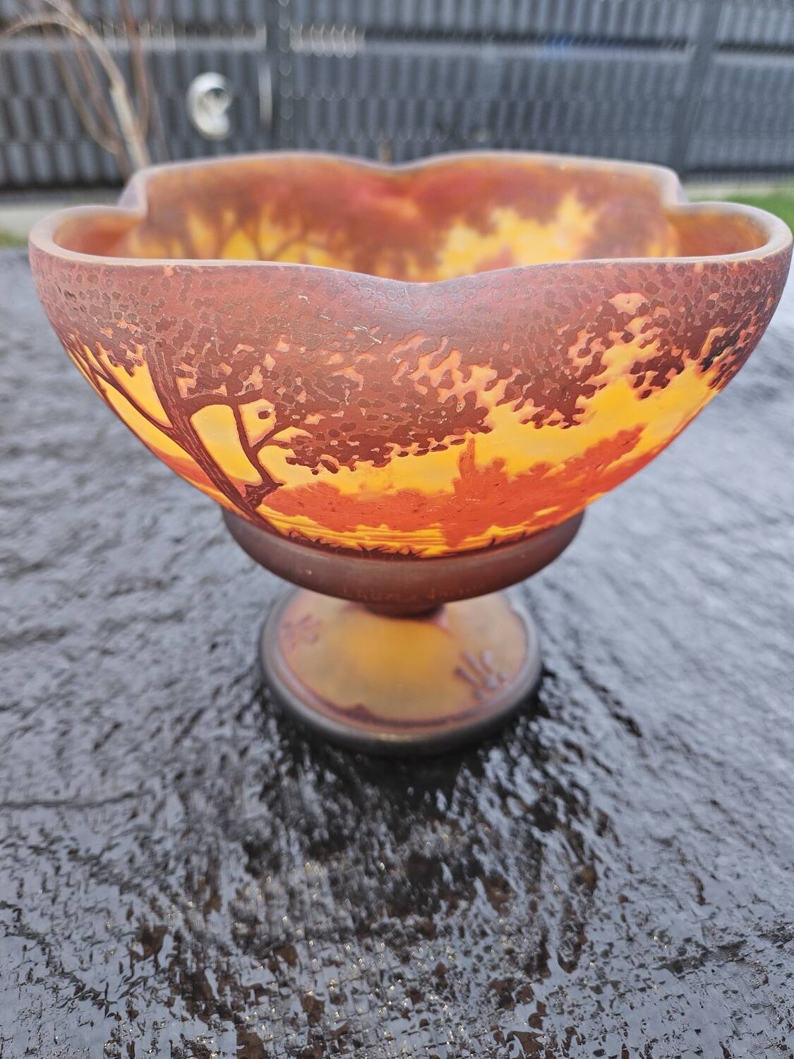Large bowl on pedestal Daum Nancy – Lakeside landscape 1910