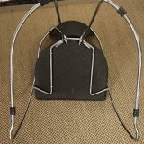 Lot 5 chairs black leather thread