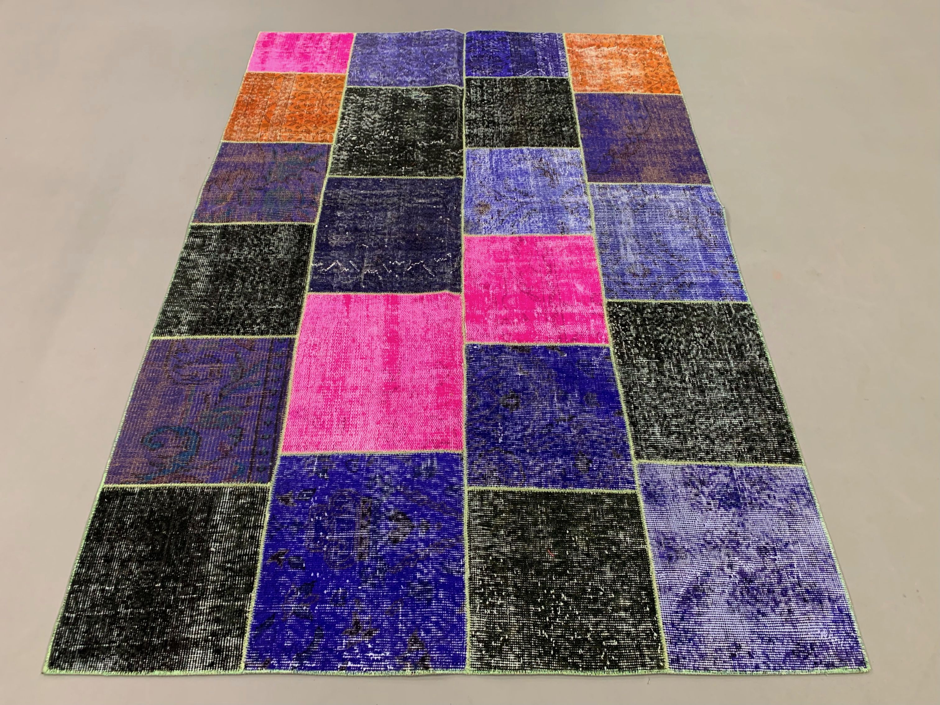 Distressed Vintage Turkish Patchwork Rug 221x150 cm Wool Medium