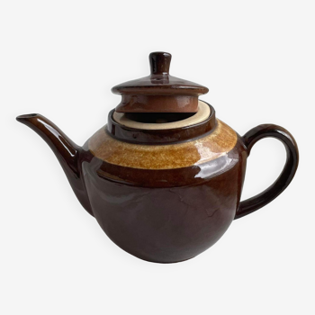 Brown teapot