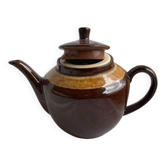 Brown teapot