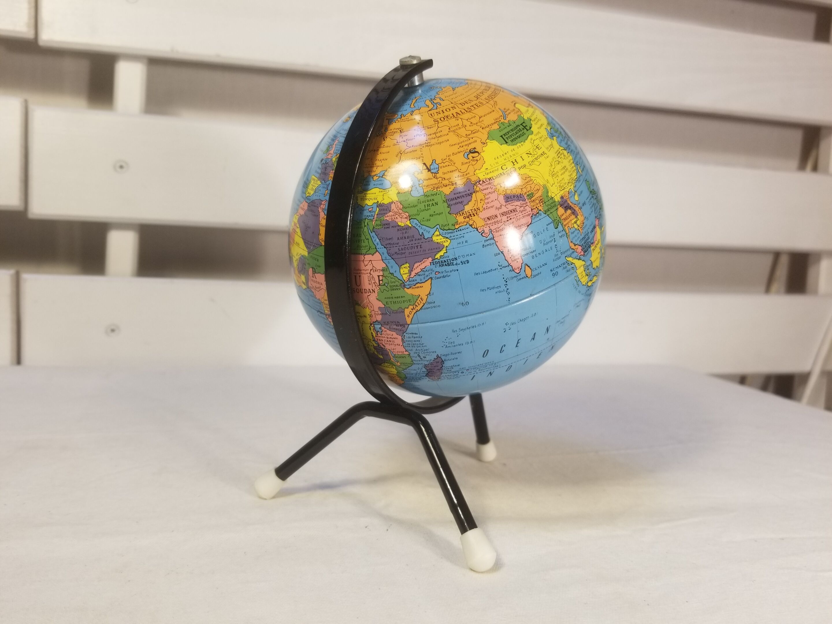 Globe taride metal- model 154