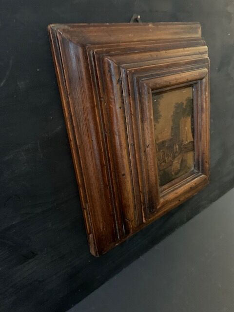 Vintage wooden Huguenot frame