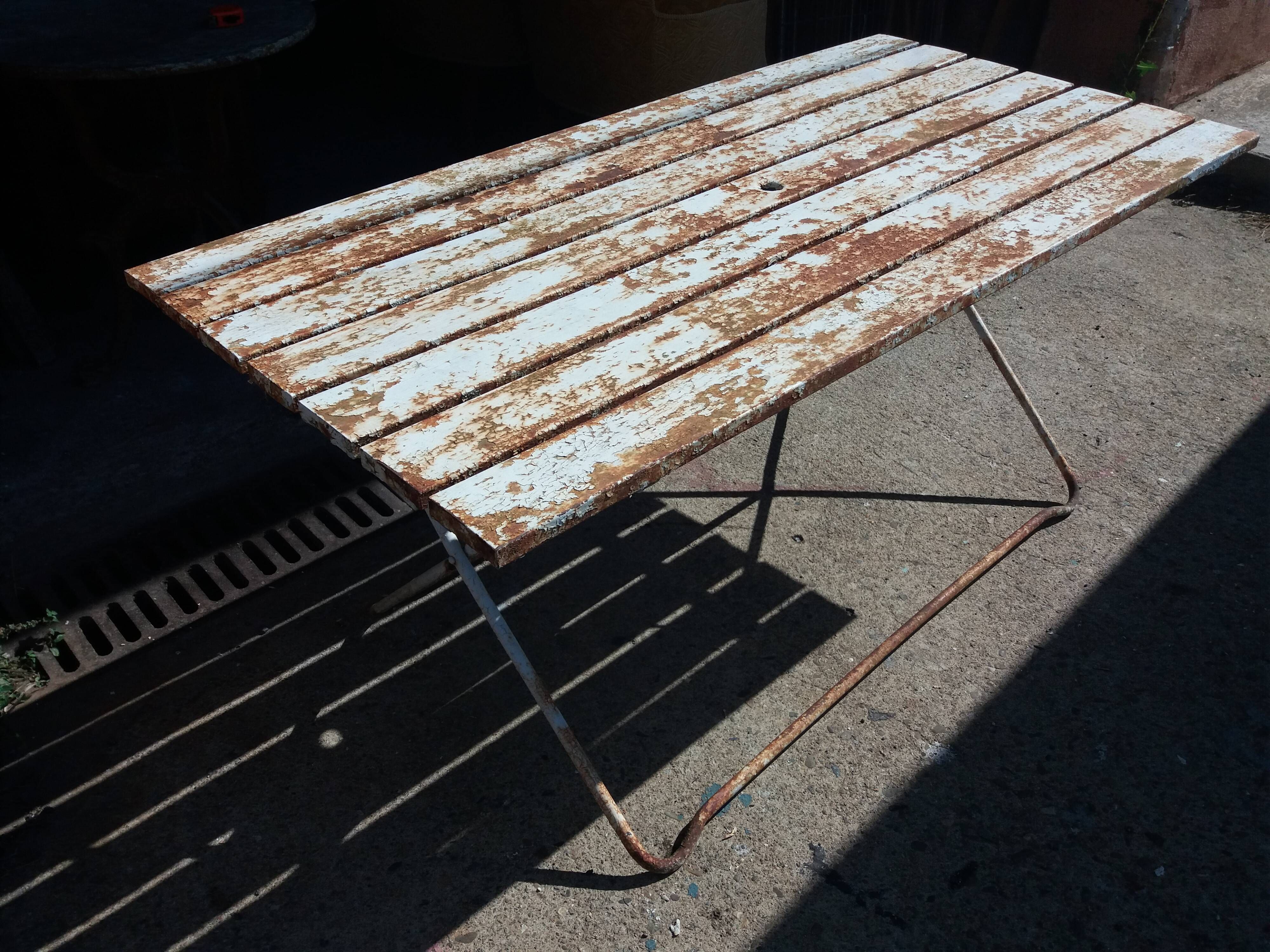 Folding garden table in steel in its juice around 1950