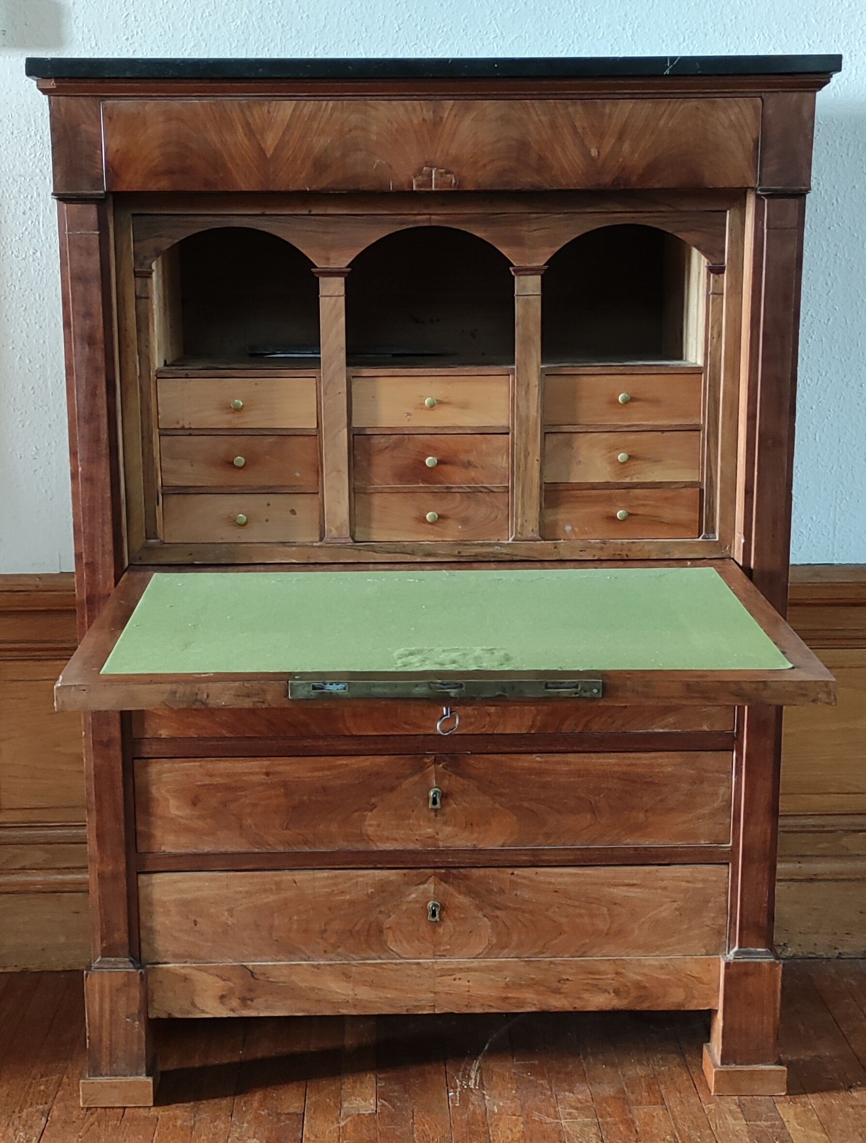 Former mahogany secretary