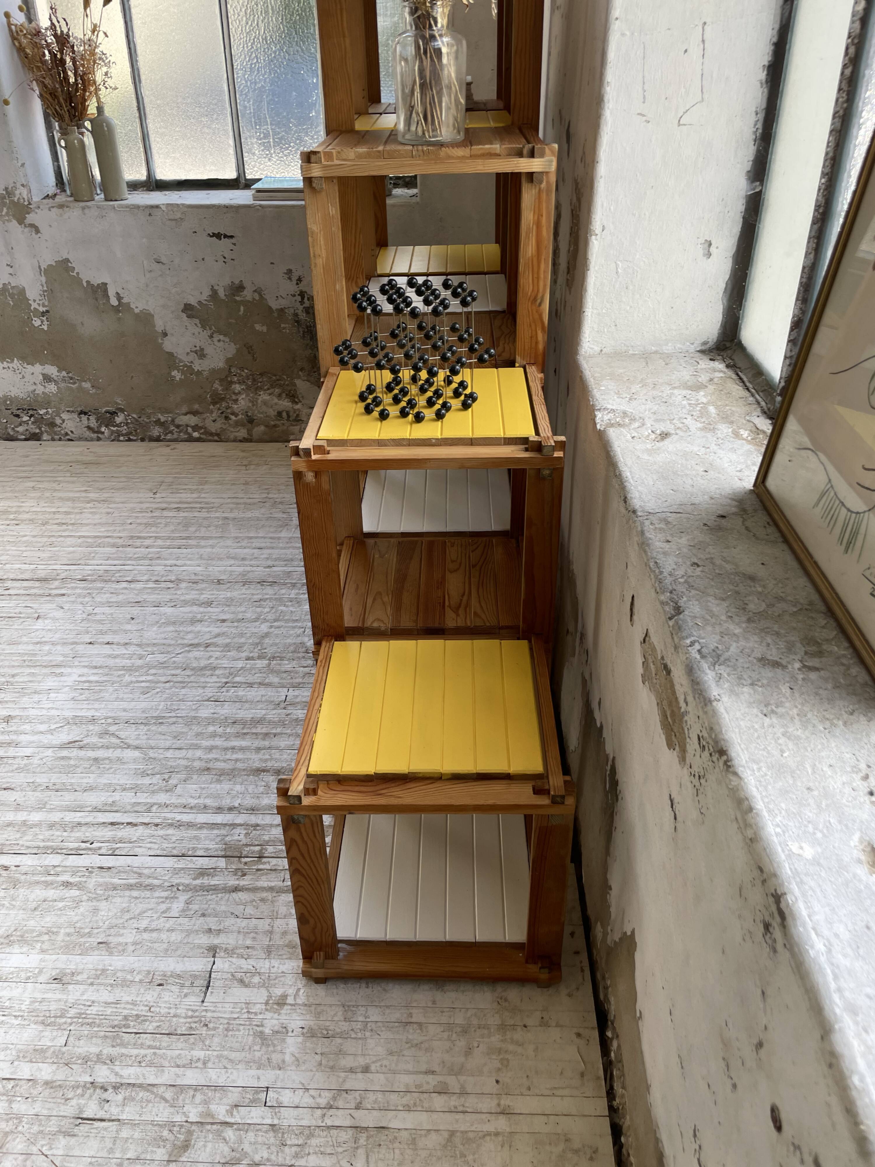 Bauhaus Maison Regain yellow white shelf
