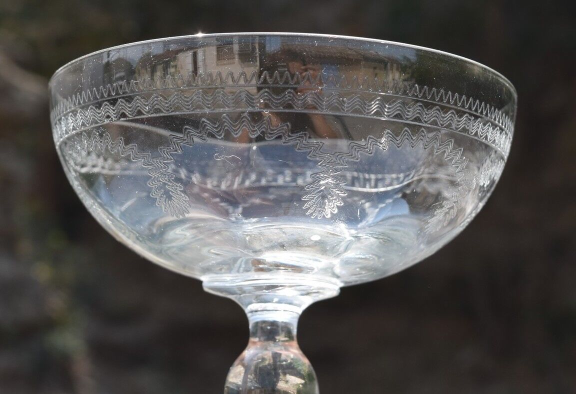 10 glasses of old champagne blown glass engraved Vierzon Thouvenin Portieux