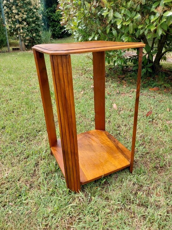 Beautiful antique pedestal table / side table / bedside table