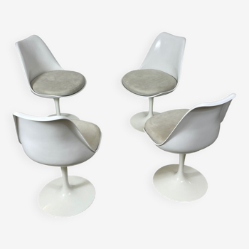 Eero Saarinen chaises tulipes en cuir blanc