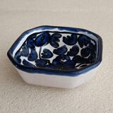Earthenware cup