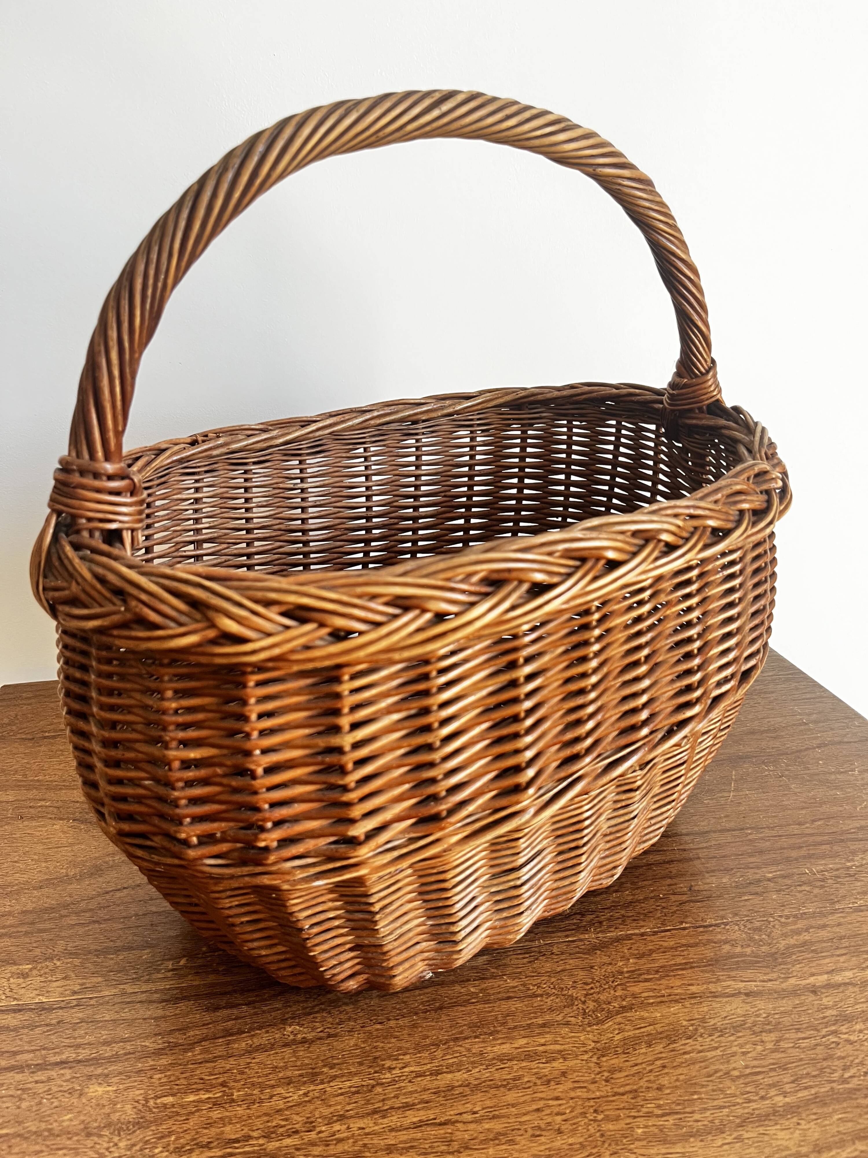 Wicker basket