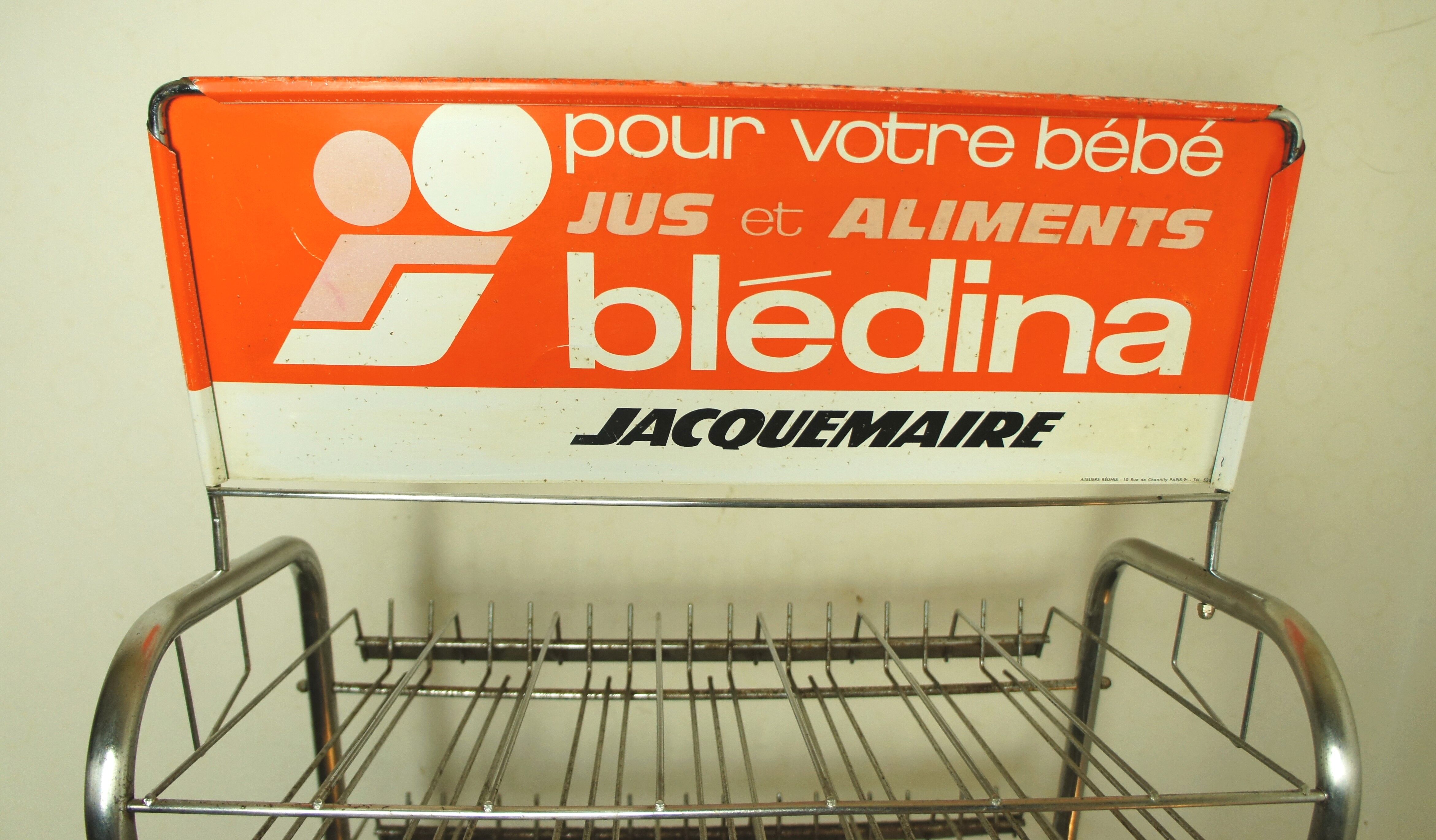 Blédina grocery shelf trade display