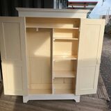 Armoire, penderie parisienne