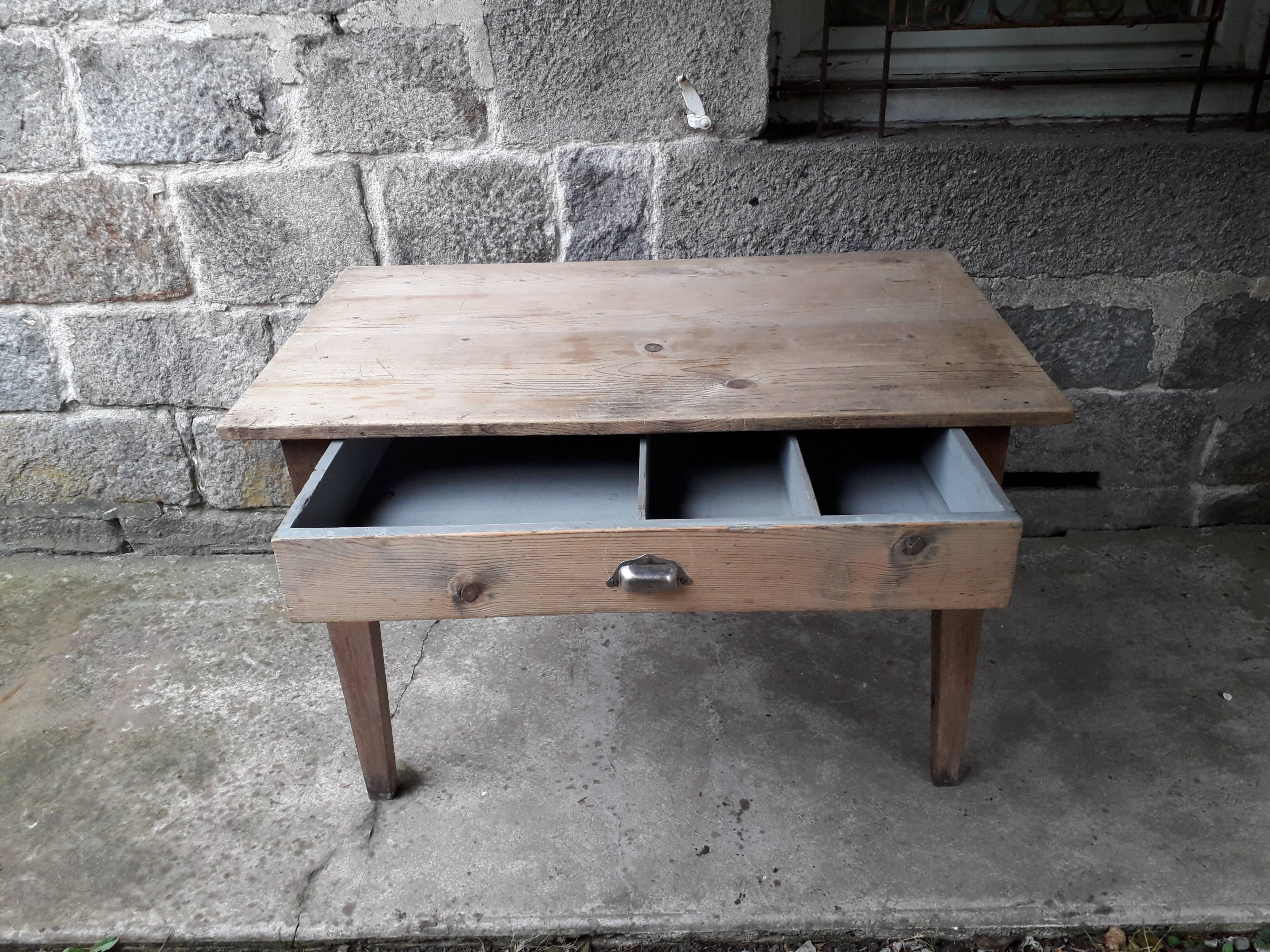 Rustic farmhouse table 115 cm