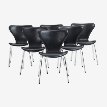 Arne Jacobsen: set of 6 chairs "Seven" model 3107