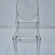 Chaise “Victoria Ghost” – design Philippe Starck pour Kartell