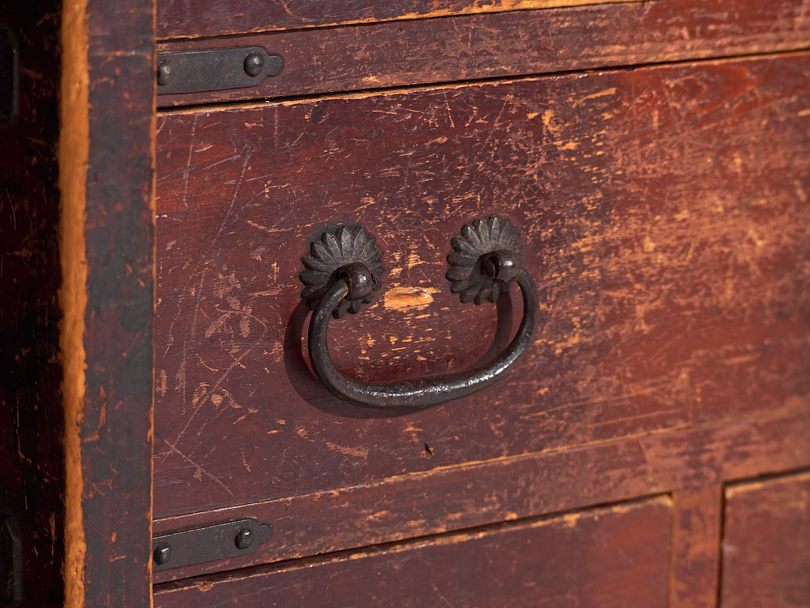 Ancient Japanese choba-dansu in cedar wood, Meiji/Taishō period (circa 1890-1920) #45