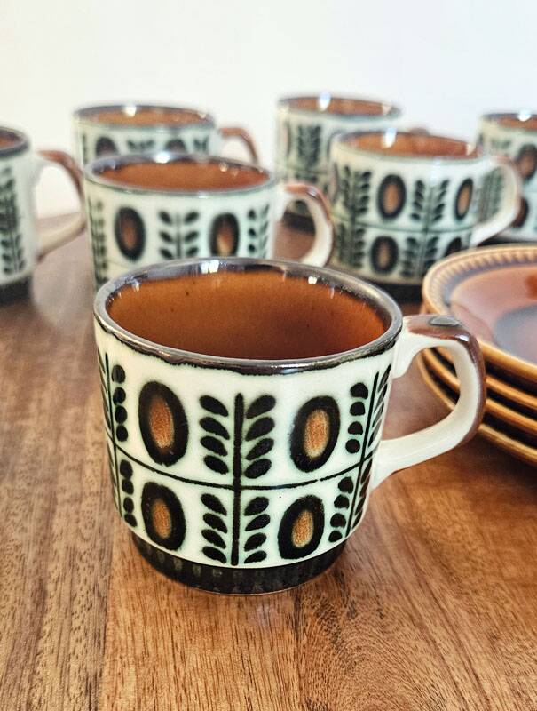 Boch La Louvière coffee service series Noix – 18 pieces – 8 people