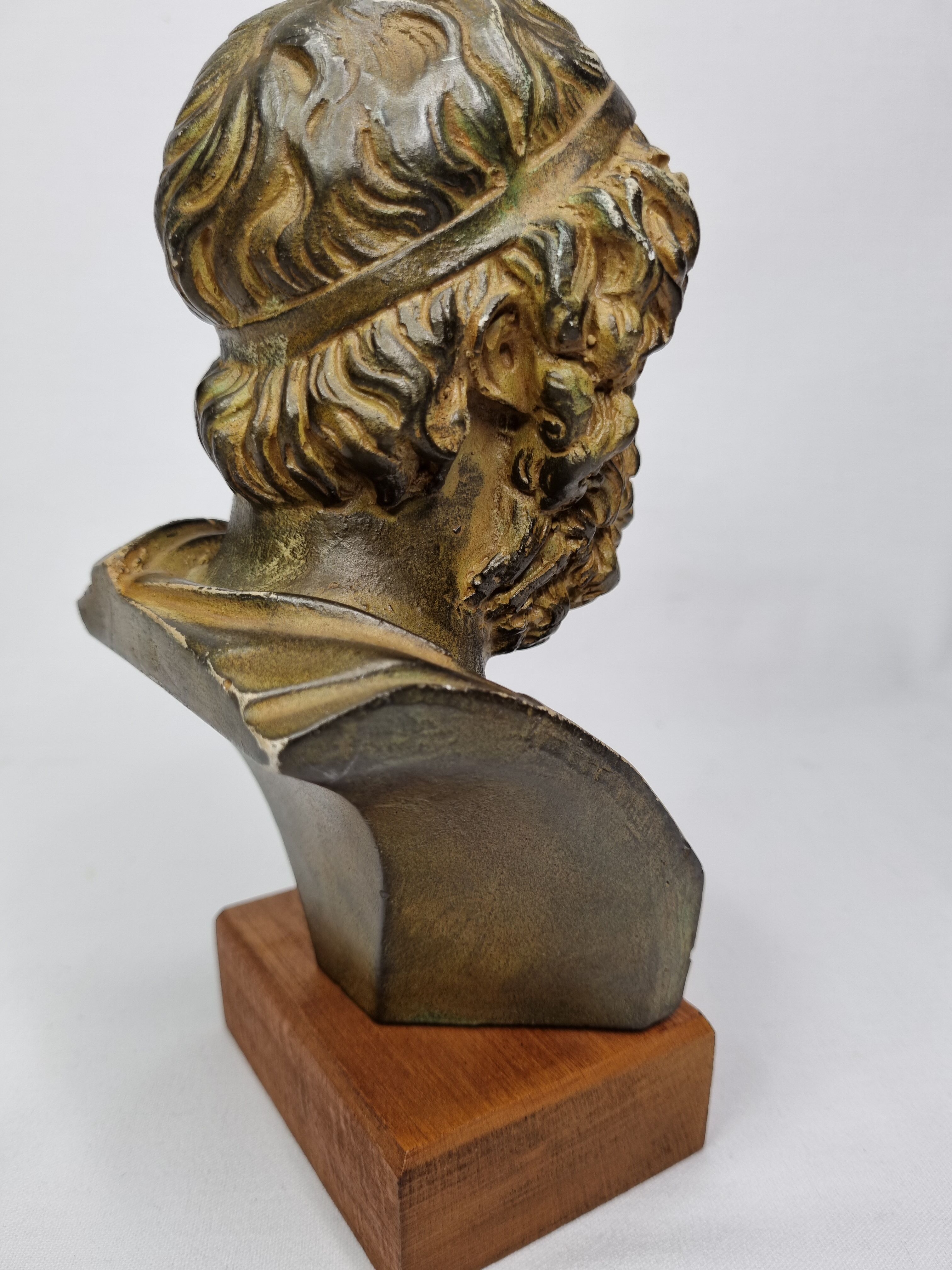 Bust of Homer in patinated plaster on wooden base, 21 cm