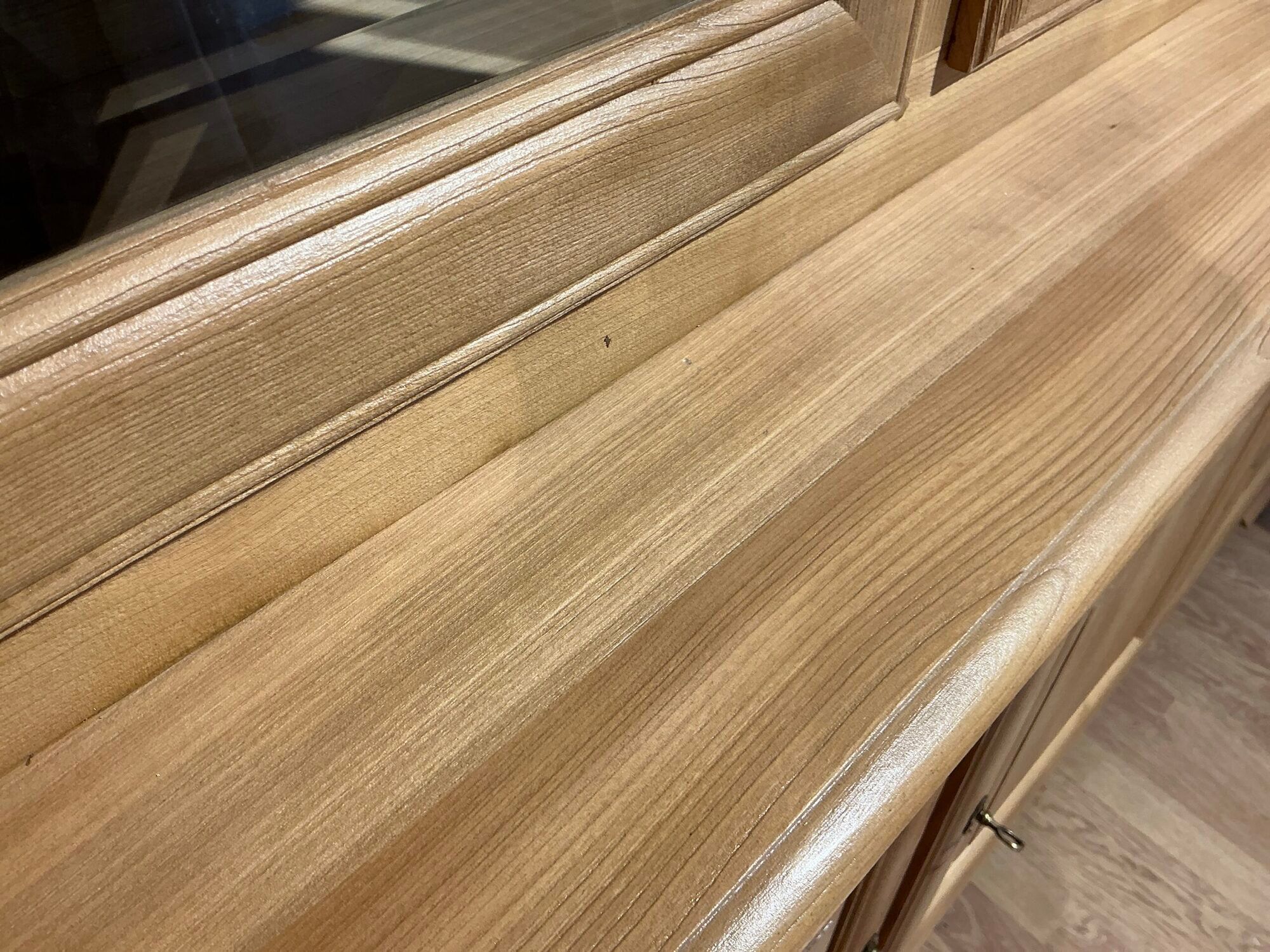 Display cabinet in solid cherry wood
