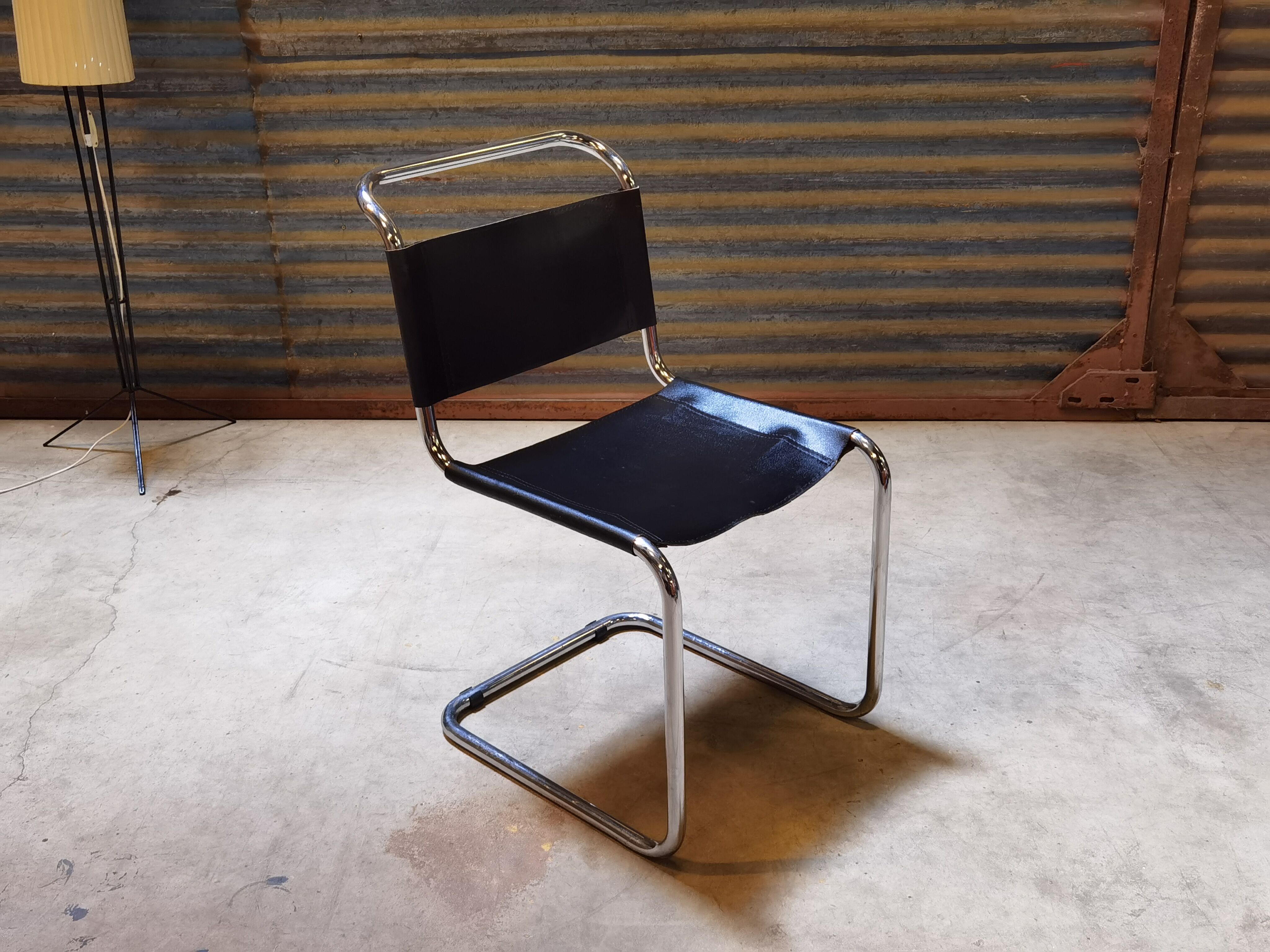 Chair S33 Marcel Breuer Thonet black leather