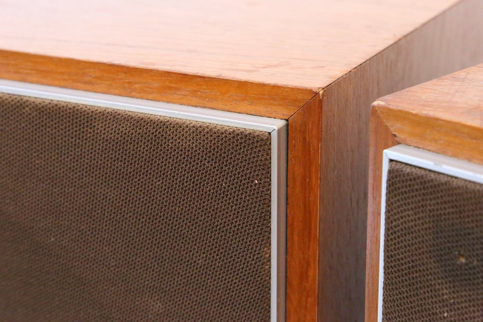 Vintage speakers by Pearl brand from the 1970s