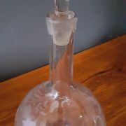 Carafe xixème en verre soufflé et ciselé