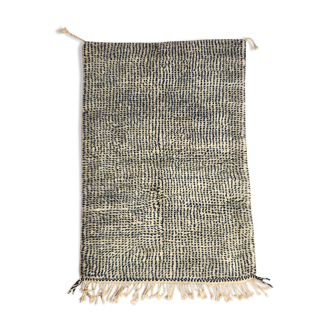 Tapis berbère marocain M'rirt moucheté à pois bleu 1,54x1,08m