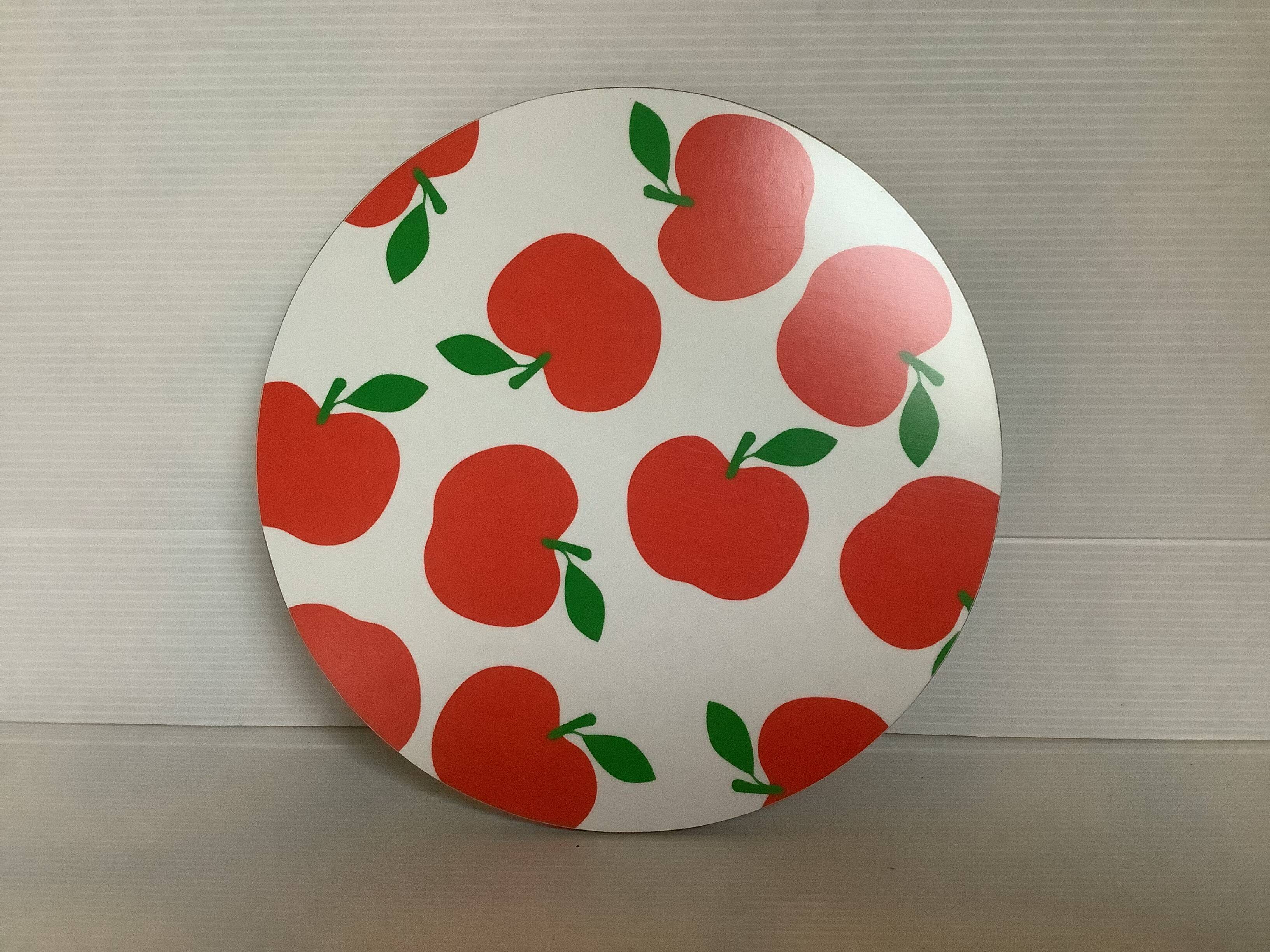 Kolomi apple cutting board Stockholm