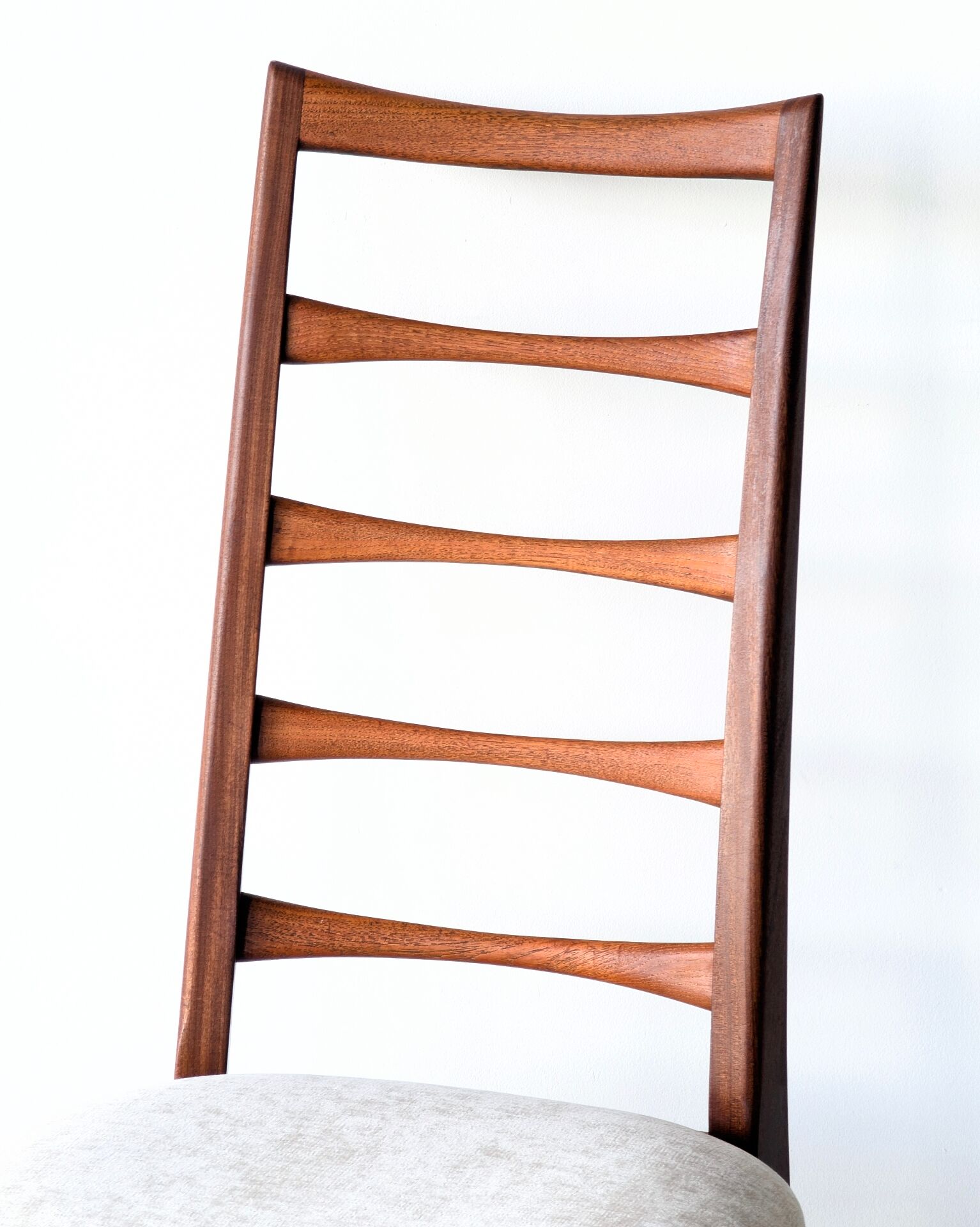 8 chaises vintage danoises teck modèle Lis, Niels Koefoed, 1960 1970
