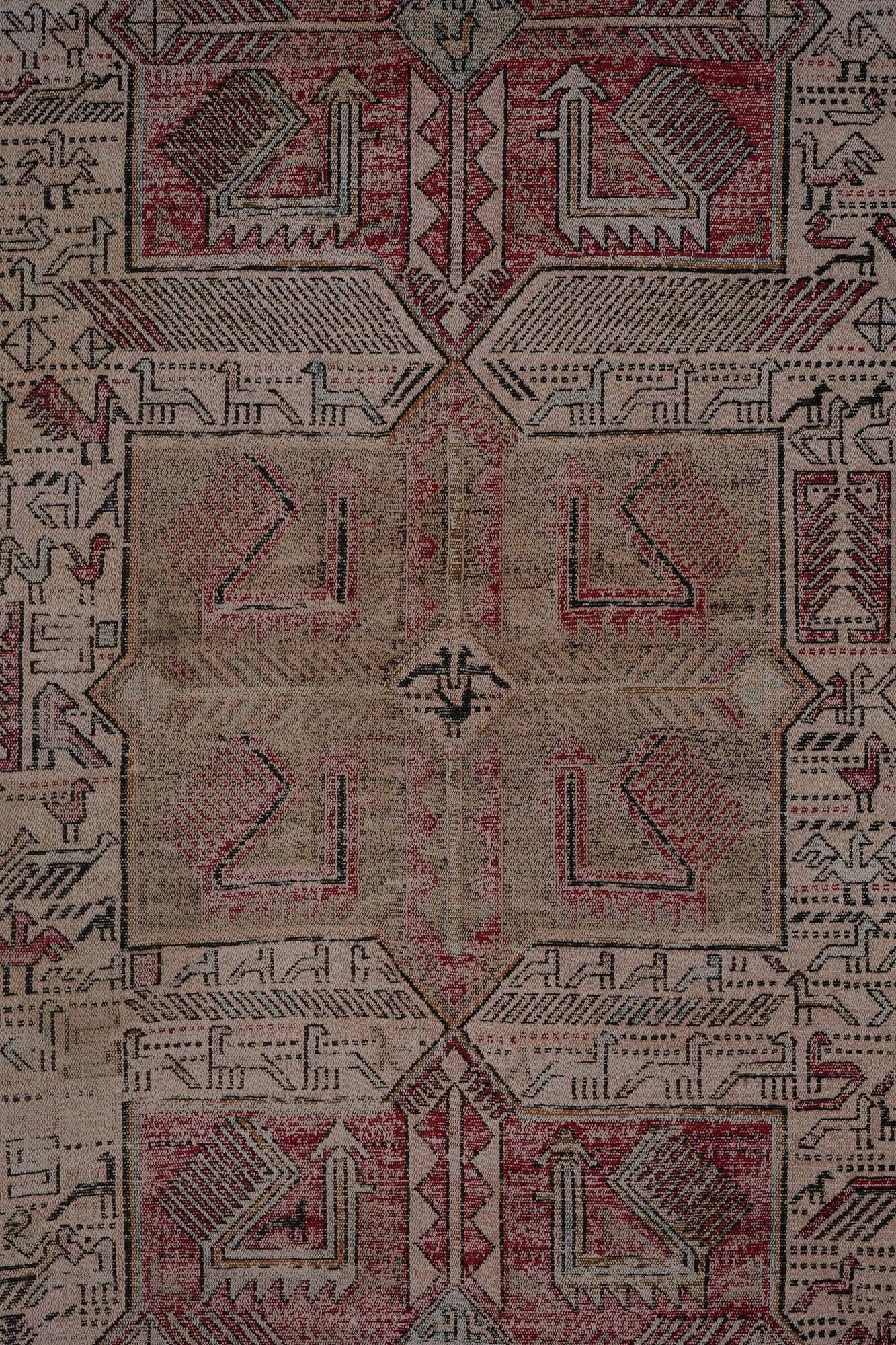 Vintage Turkish kilim, handwoven, 123x183 cm.