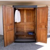 Armoire parisienne