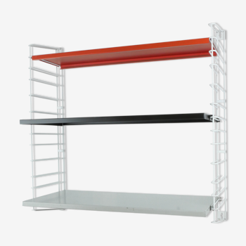 Tomado shelf