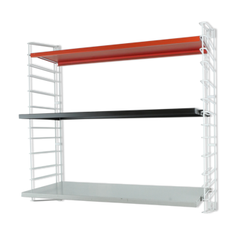 Tomado shelf