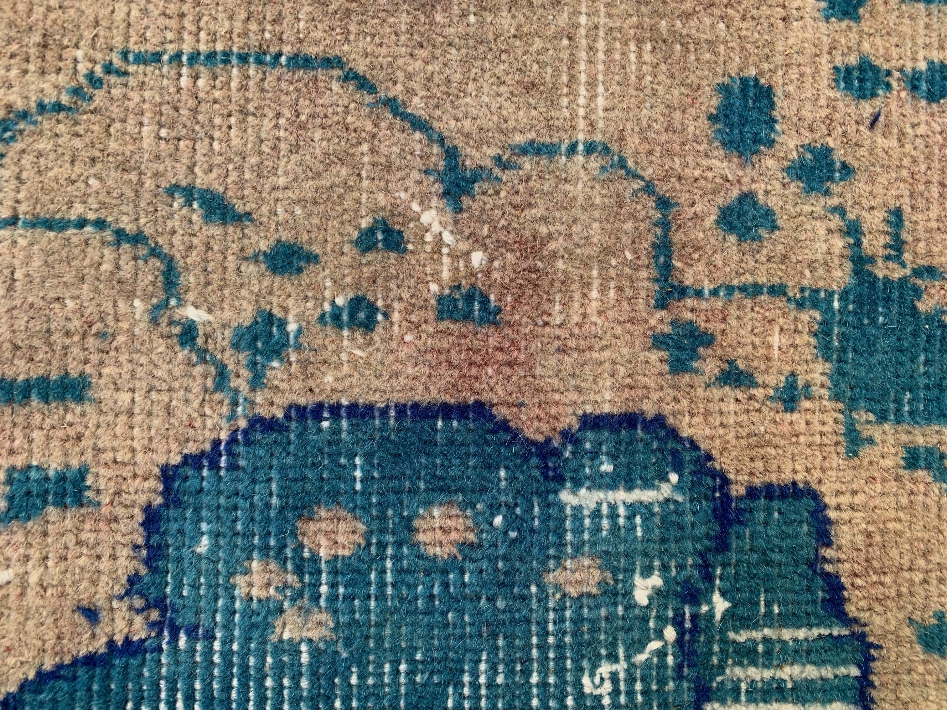 Vintage turkish rug 225x145 cm carpet