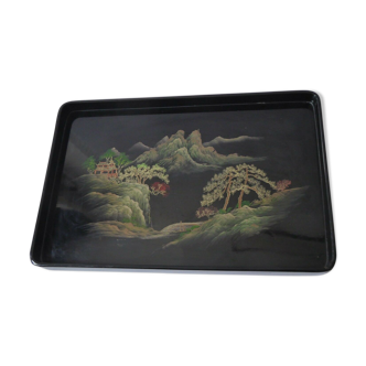 Japan's black lace-up tray