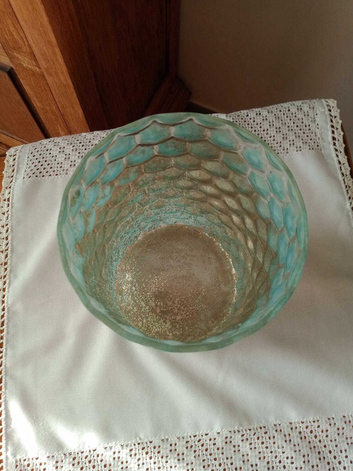 Cylindrical vase frosted honeycomb glass