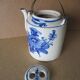 Antique CHINESE Porcelain TEAPOT in blue & white, late 19th century.