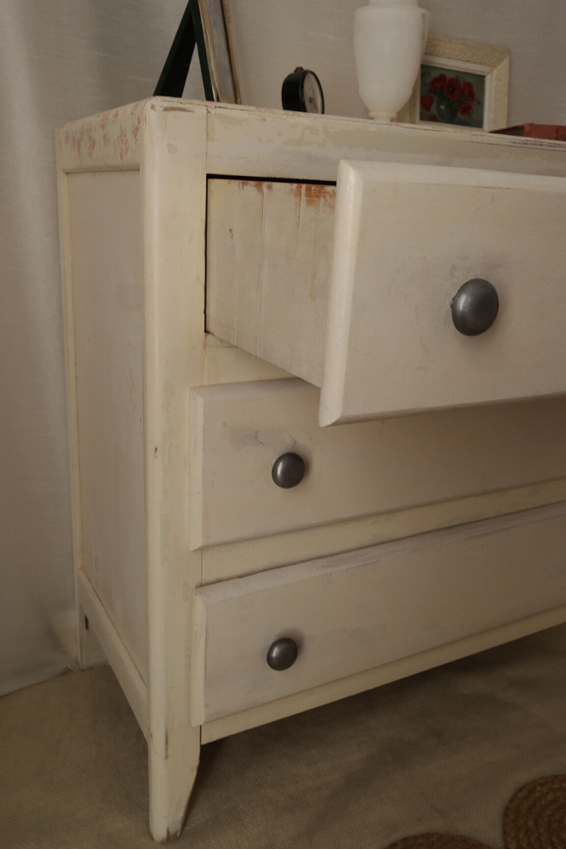 Commode art déco blanche patinée