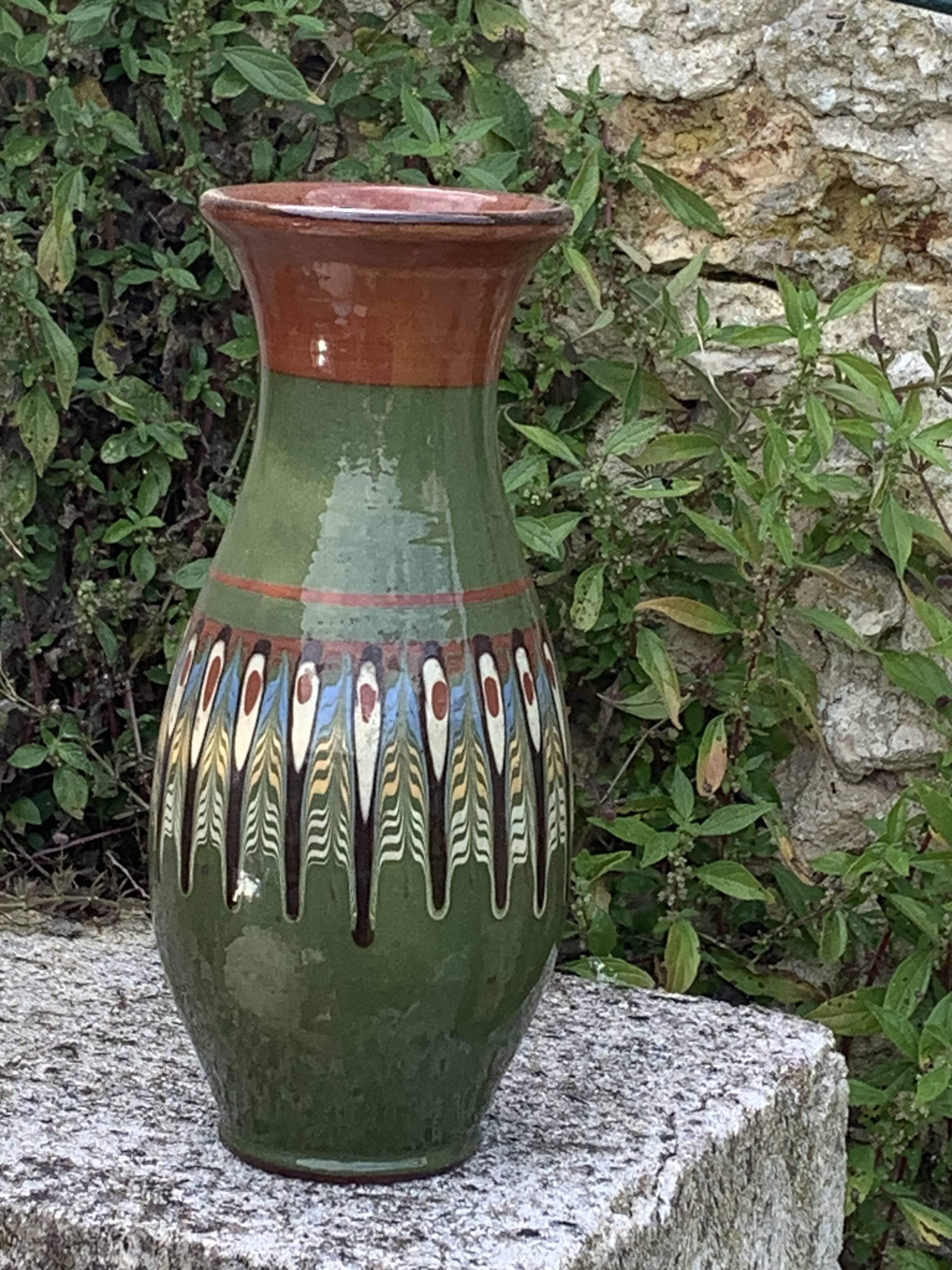 Original vintage 1970s folk vase.