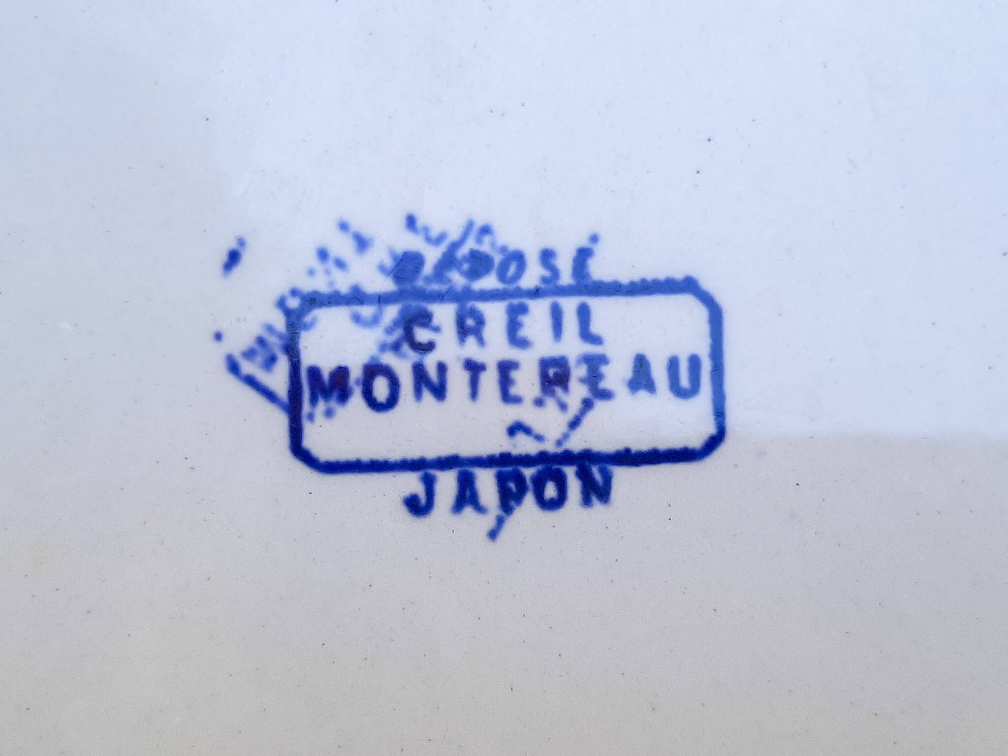Plat en faïence de Creil et Montereau modèle Japon