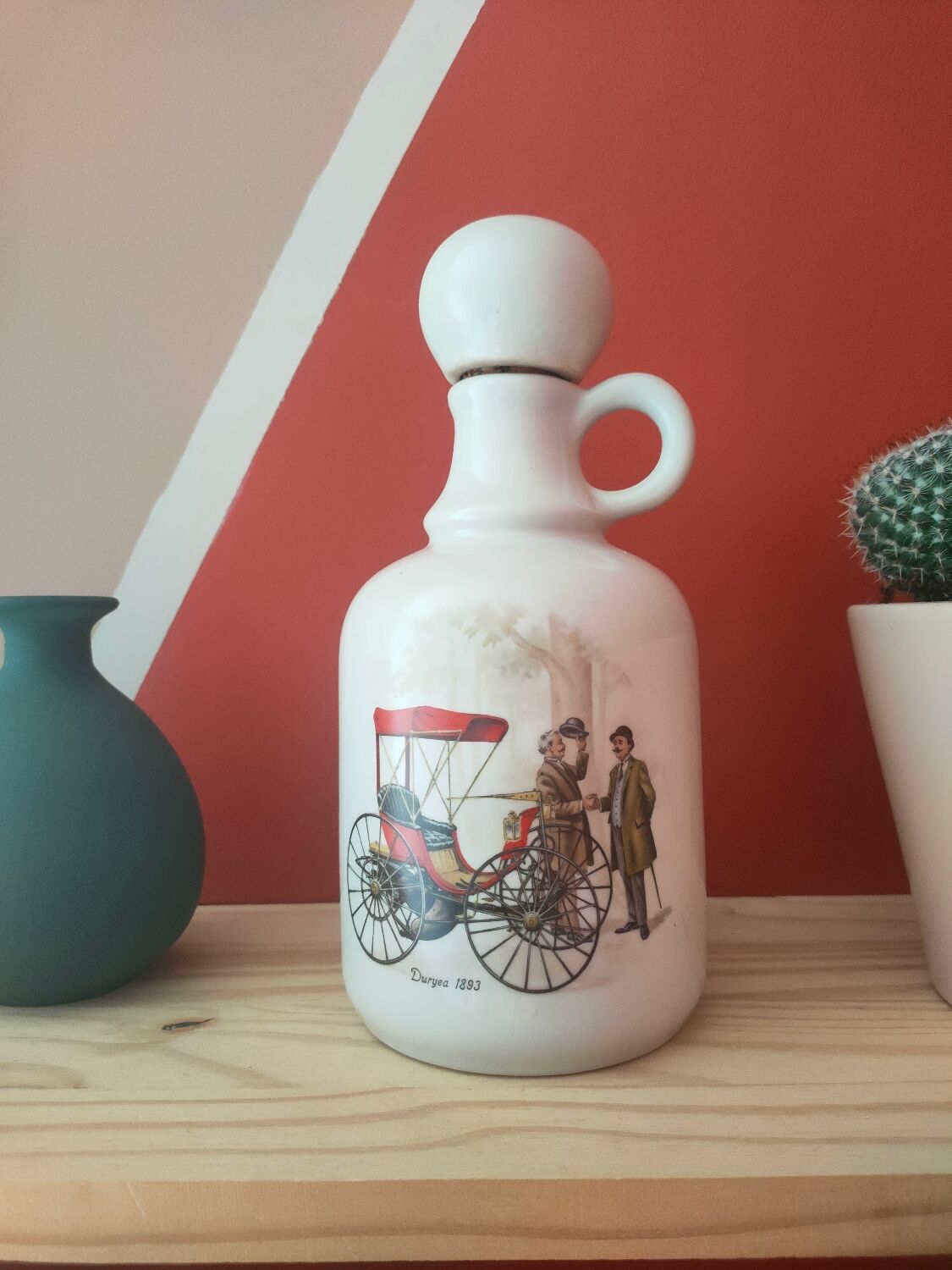 Carafe porcelain antique decorations