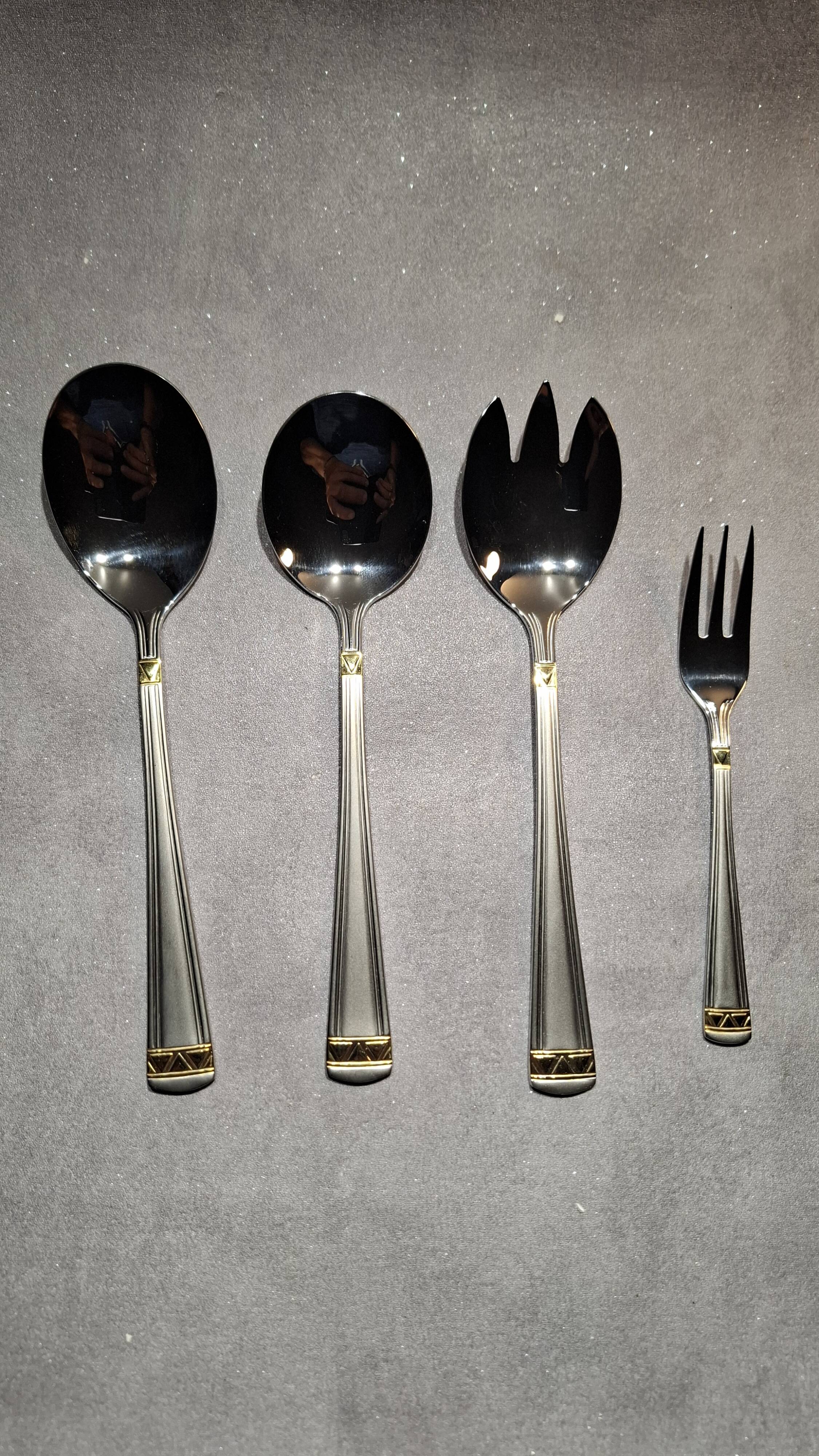 New complete Schneider cutlery set