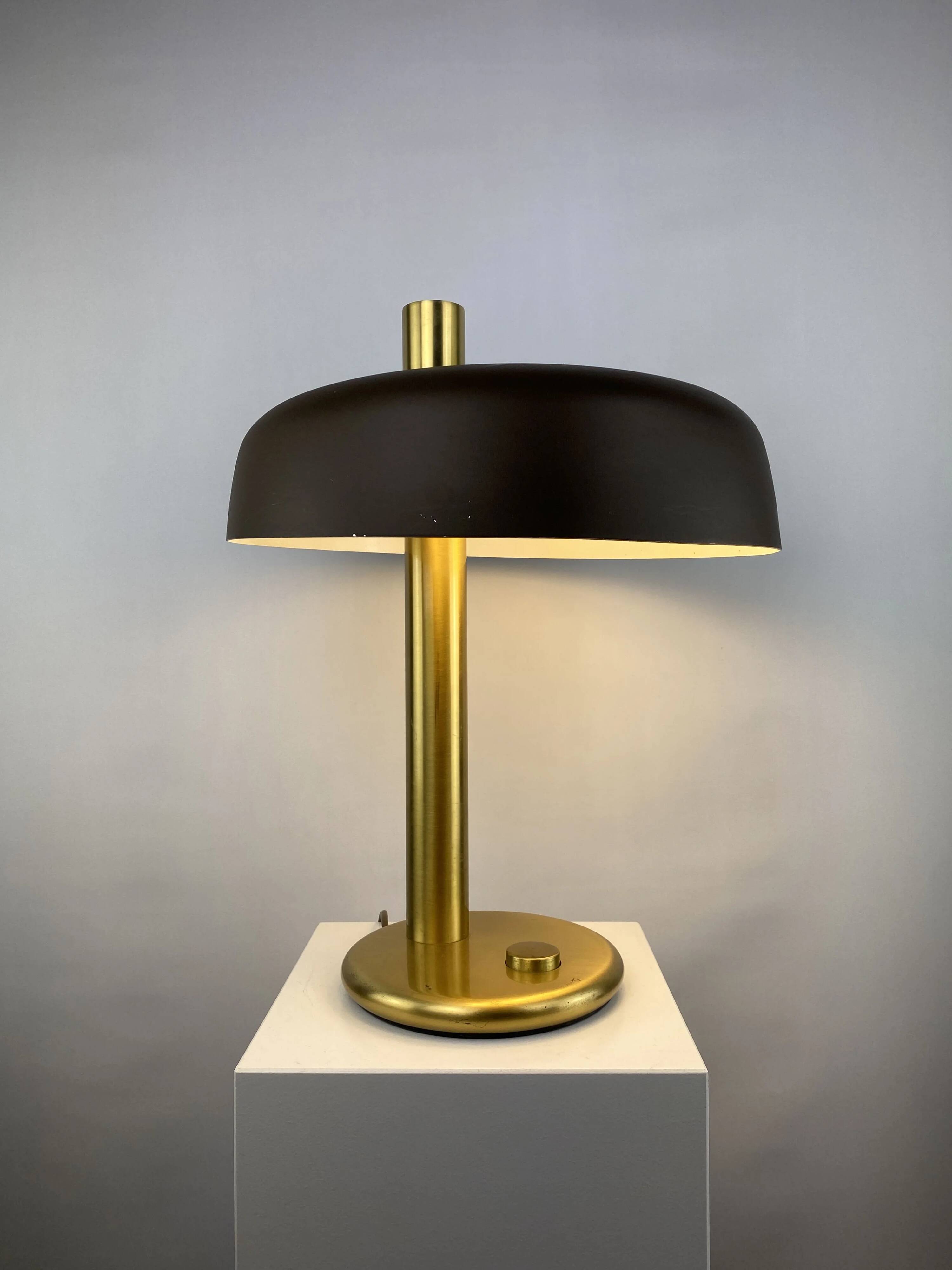 Lampe de bureau marron et or 7603 par Heinz F.W. Stahl pour Hillebrand 1970