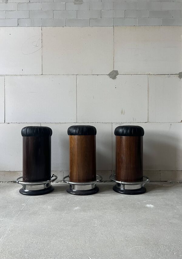 Ensemble de 3 tabourets de bar italiens du milieu du siècle   Attribués à Luciano Frigerio   Années 1960