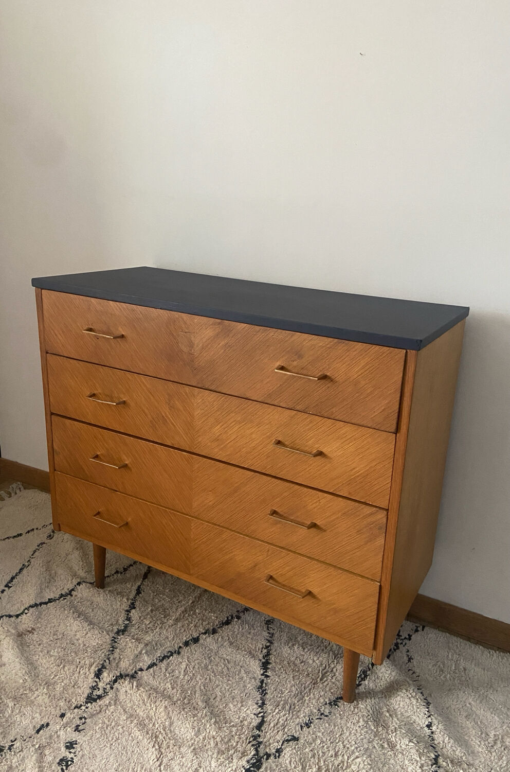 Vintage chest of drawers