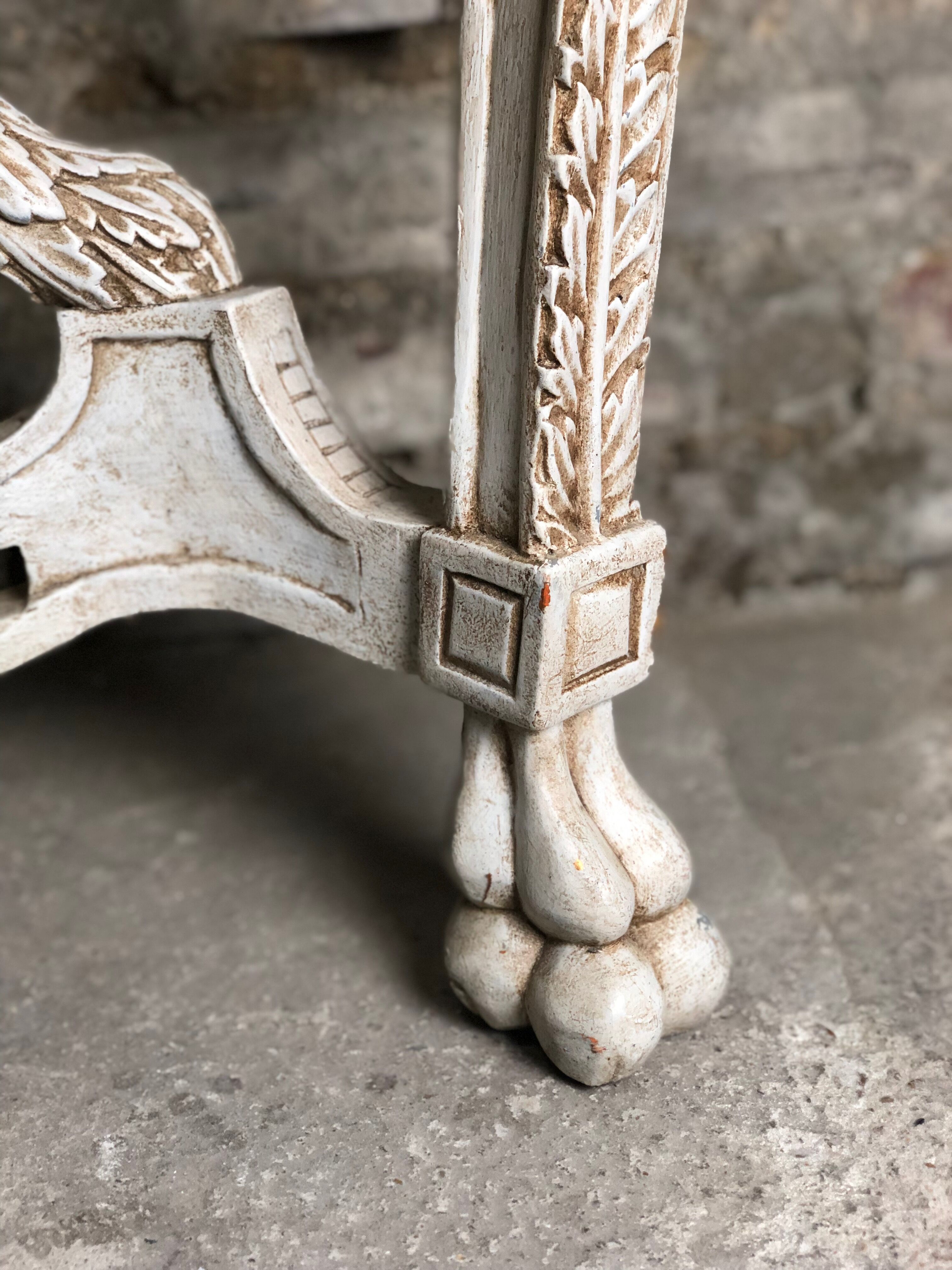 Louis XVI style console in carved wood beige patinated above gray marble