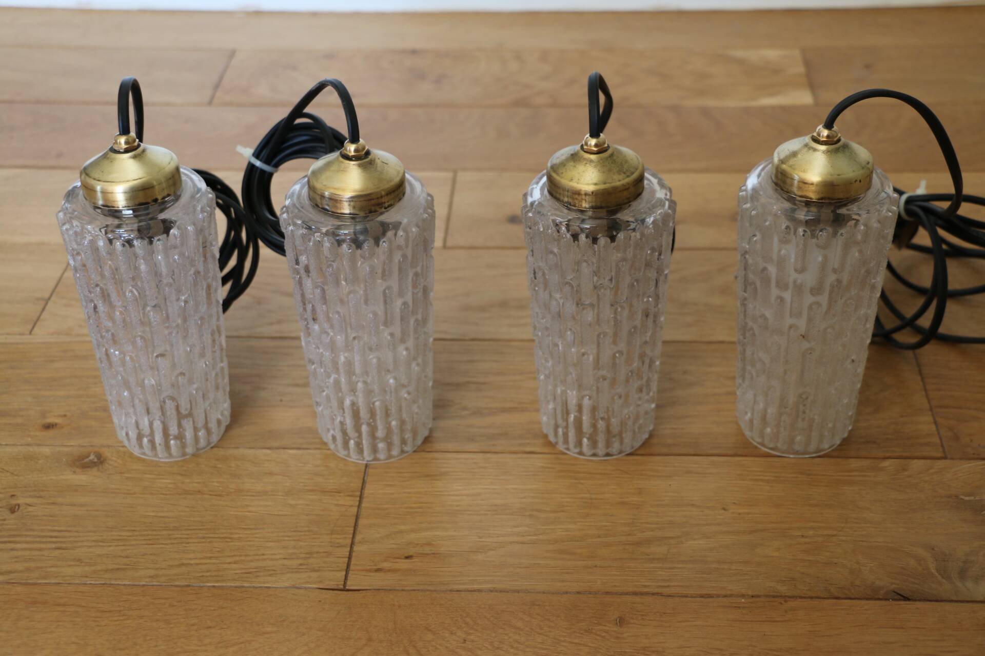 4 baladeuses / suspensions verre laiton 1960